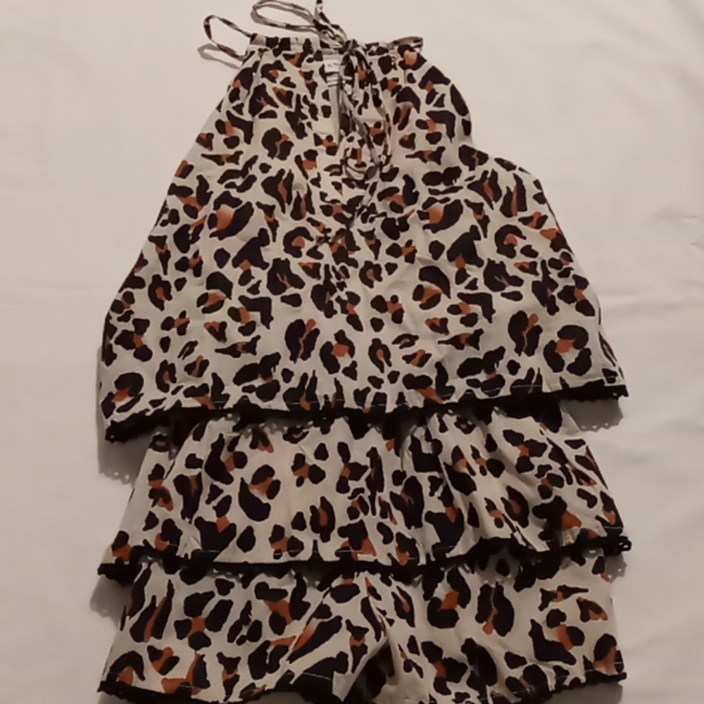 Urban outfitters romper size extra small